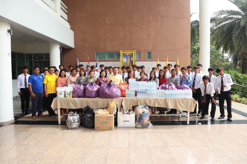 布施功德供养僧人仪式