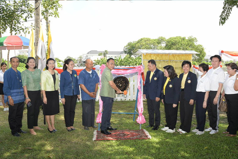 暖武里府榴莲保护中心开幕典礼