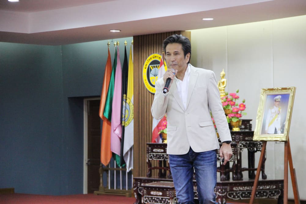 教育贷款基金会为瑞嘉普大学的学生做了讲座