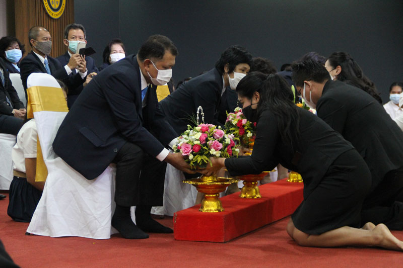 瑞嘉普大学举行2020年拜师典礼