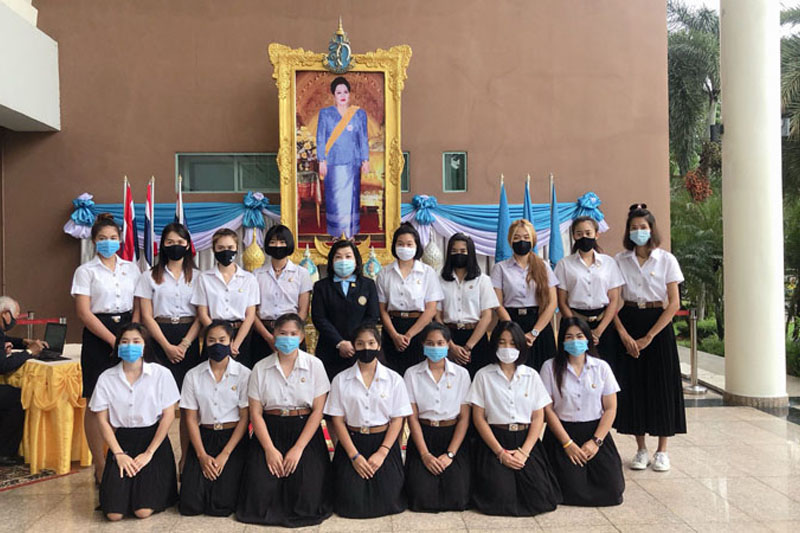 泰国诗丽吉王后88周岁诞辰