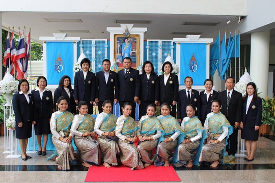 瑞嘉普大学举行“母亲节”庆祝活动及祈福仪式