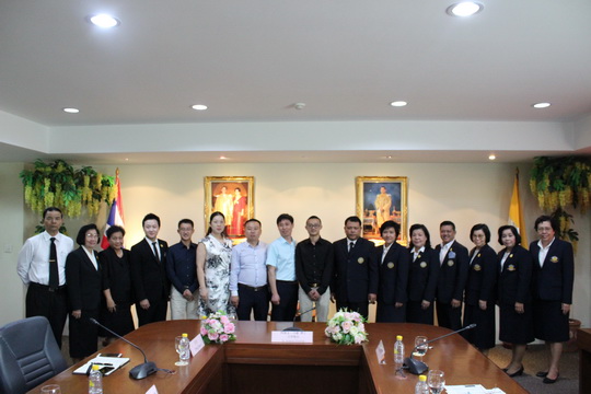 九江和南昌大学代表团访问泰国瑞嘉普大学