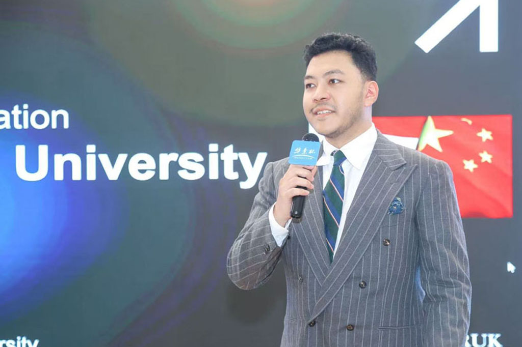 第十三届华素杯论坛·教育合作年会